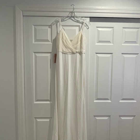 Badgley Mischka BHLDN wedding gown. Never been worn - tags still on.